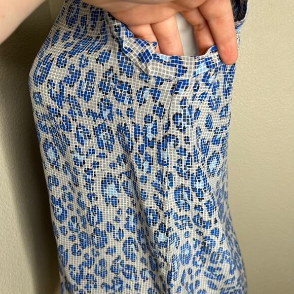 JOIE Lynny Leopard Print Silk Blouse Blue & Black Size Small - Picture 4 of 12